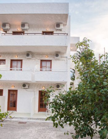 Filoxenia Studios & Apartments